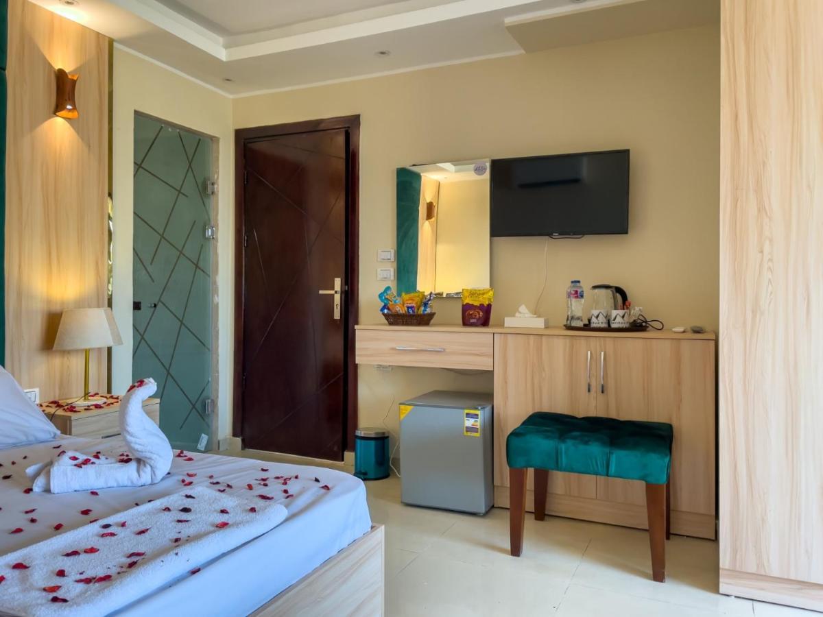 Jumeirah Pyramids View Inn Kafrat al Jabal Exterior foto