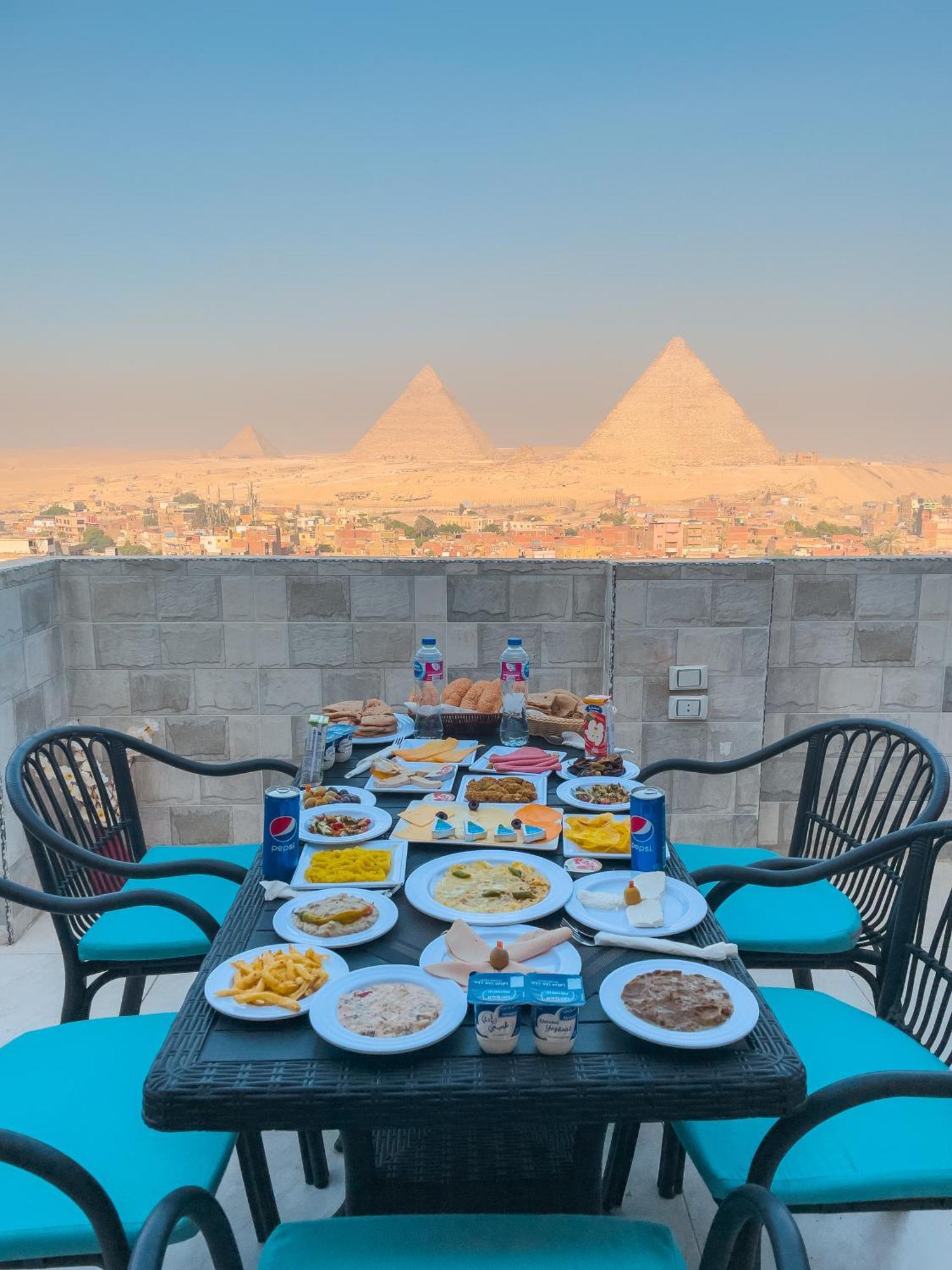 Jumeirah Pyramids View Inn Kafrat al Jabal Exterior foto