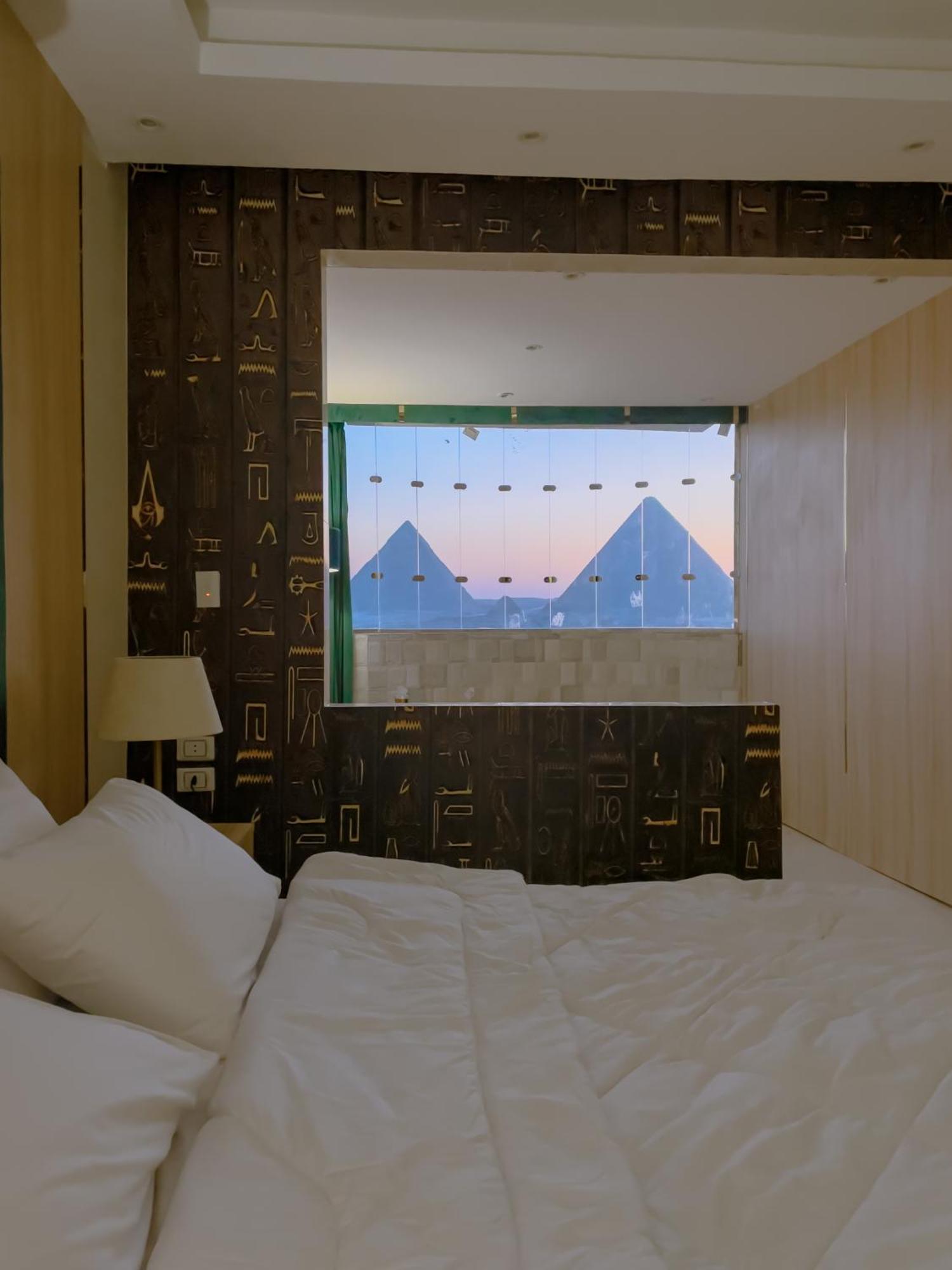 Jumeirah Pyramids View Inn Kafrat al Jabal Exterior foto