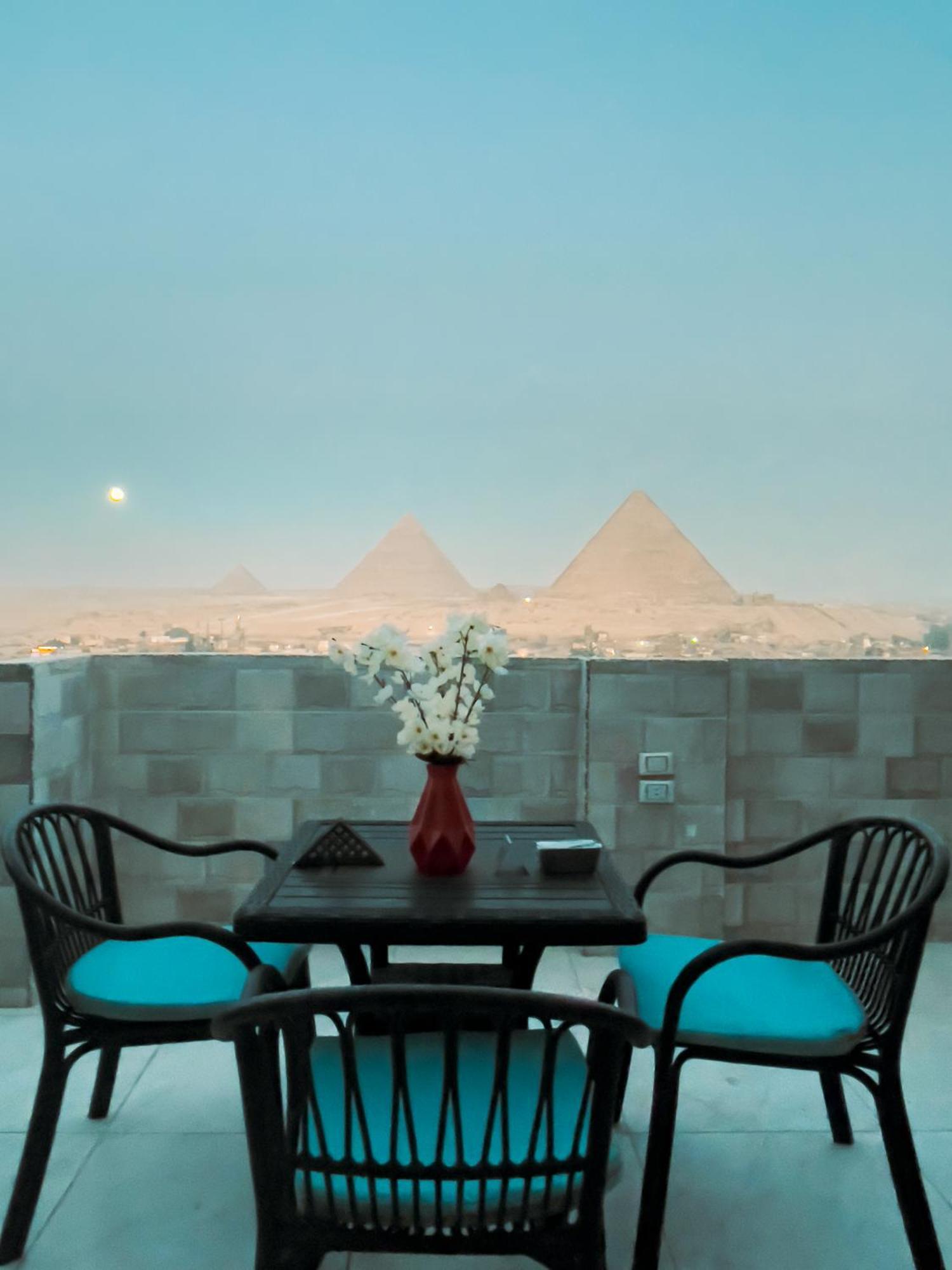 Jumeirah Pyramids View Inn Kafrat al Jabal Exterior foto