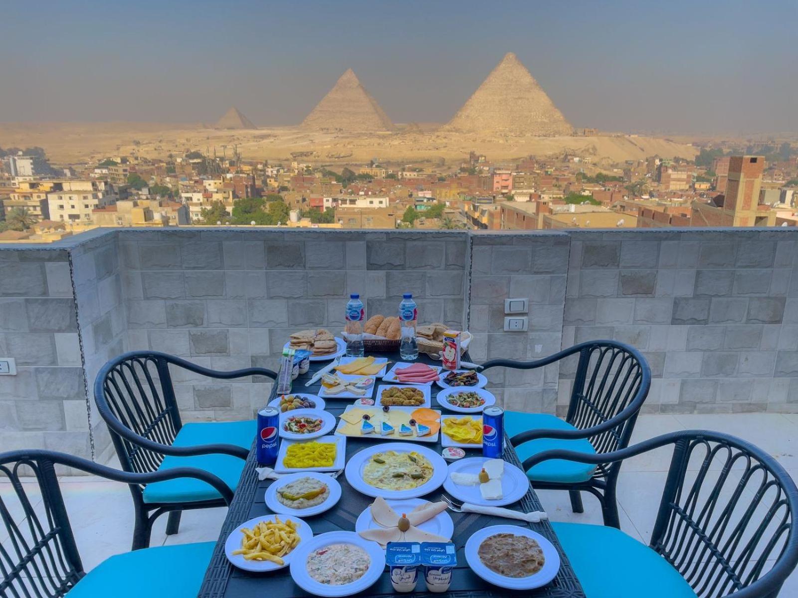 Jumeirah Pyramids View Inn Kafrat al Jabal Exterior foto