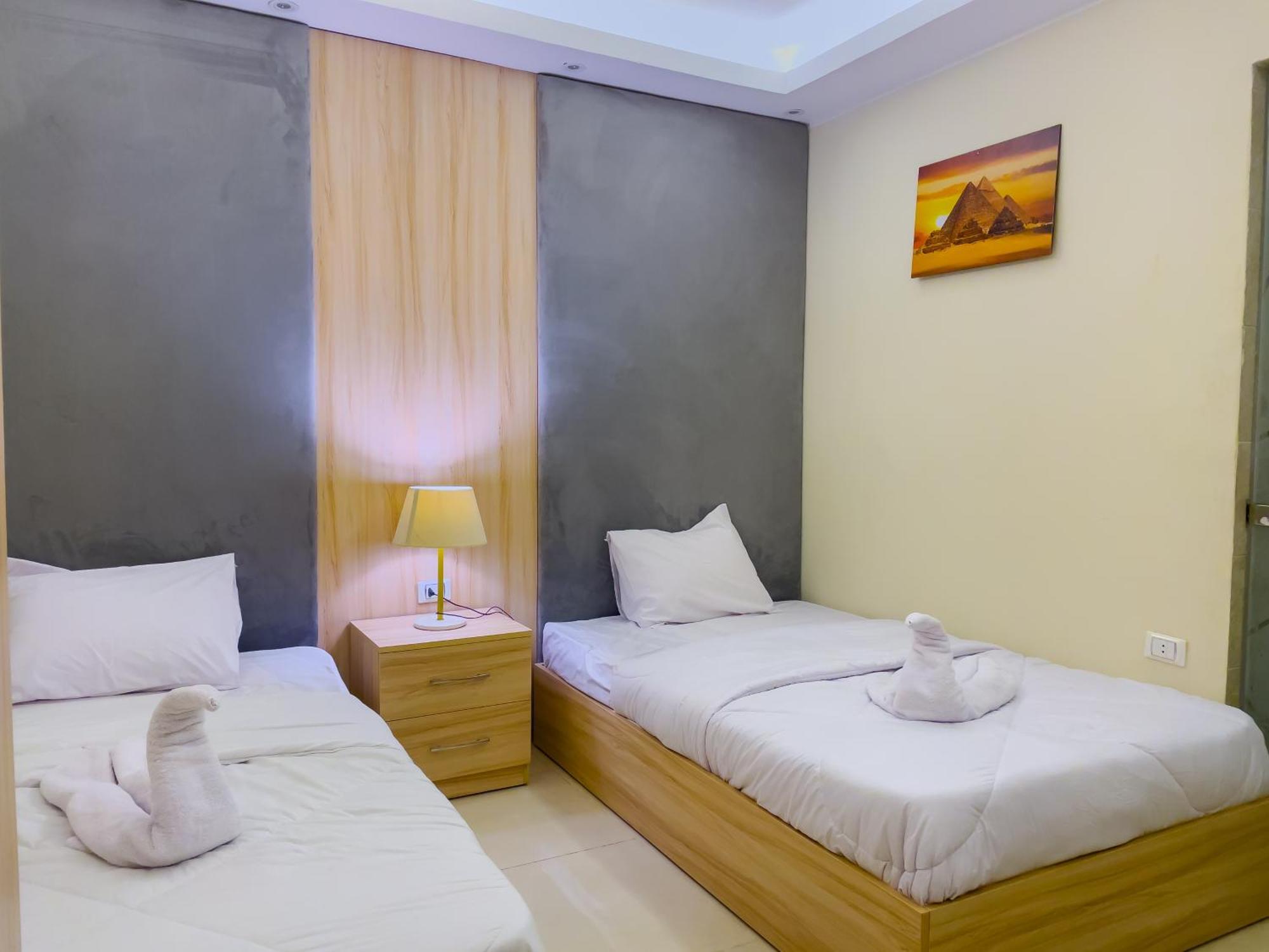 Jumeirah Pyramids View Inn Kafrat al Jabal Exterior foto